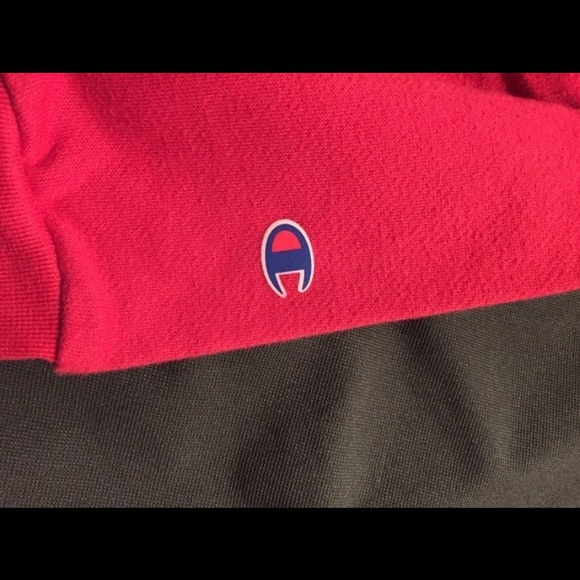 Bundle of Two Boy Shirts Size 2T Yellow Spiderman Shirt and Red Champion Sweater - Picture 10 of 12